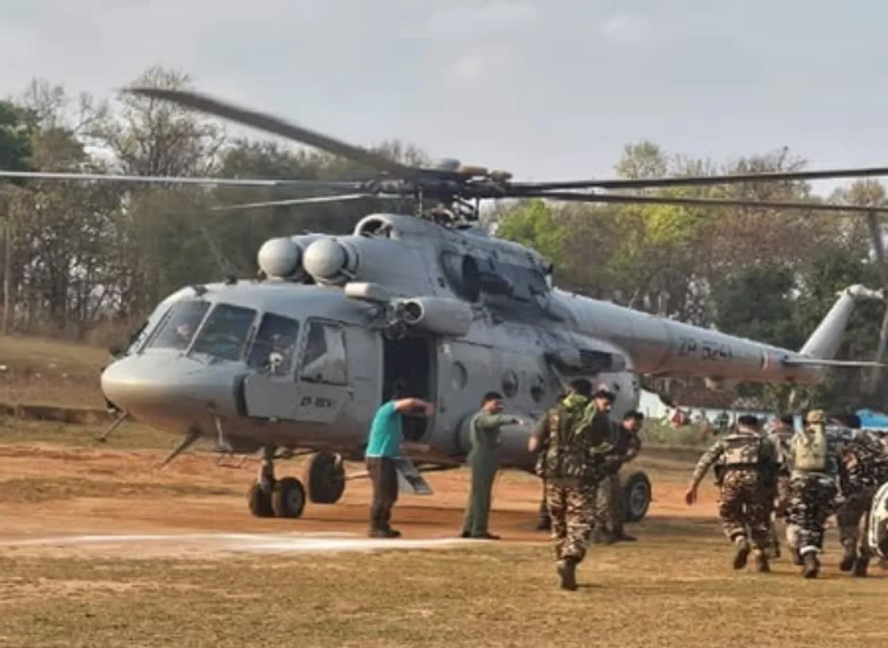 चाईबासा में नक्सलियों के आईईडी विस्फोट में सीआरपीएफ के दो जवान जख्मी, एयरलिफ्ट कर लाए जा रहे रांची