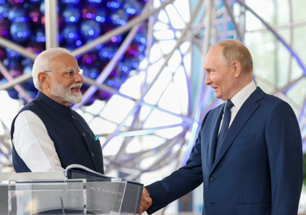 पीएम मोदी और पुतिन के बीच फोन पर बातचीत, यूक्रेन संकट व द्विपक्षीय संबंधों पर चर्चा
