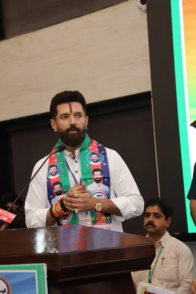 राहुल गांधी सिर्फ तमाशा खड़ा कर रहे, उनके पास कोई सबूत नहीं : चिराग पासवान