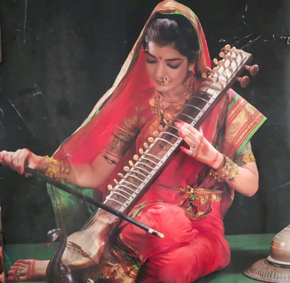 Sonu Walia gets nostalgic, shares throwback picture from her 1st modelling gig