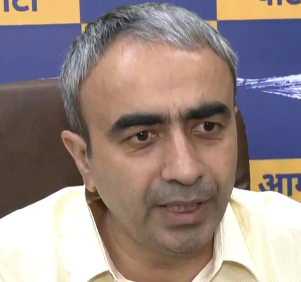 सांसदों को हिरासत में लेना लोकतंत्र के इतिहास में काला दिन : अनुराग ढांडा