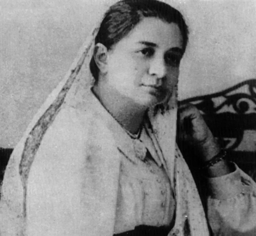 भीकाजी कामा ने तिरंगे की बढ़ाई शान, विदेश में गूंजी आजादी की हुंकार