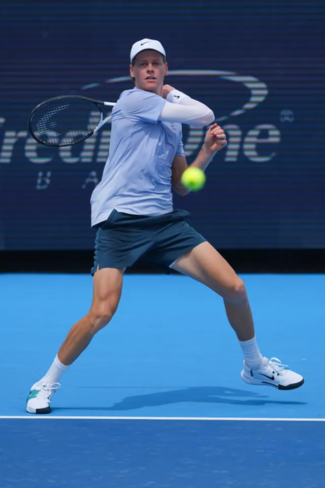 सिनसिनाटी ओपन : ऑगर एलियासेम को हराकर जानिक सिनर ने सेमीफाइनल में जगह बनाई