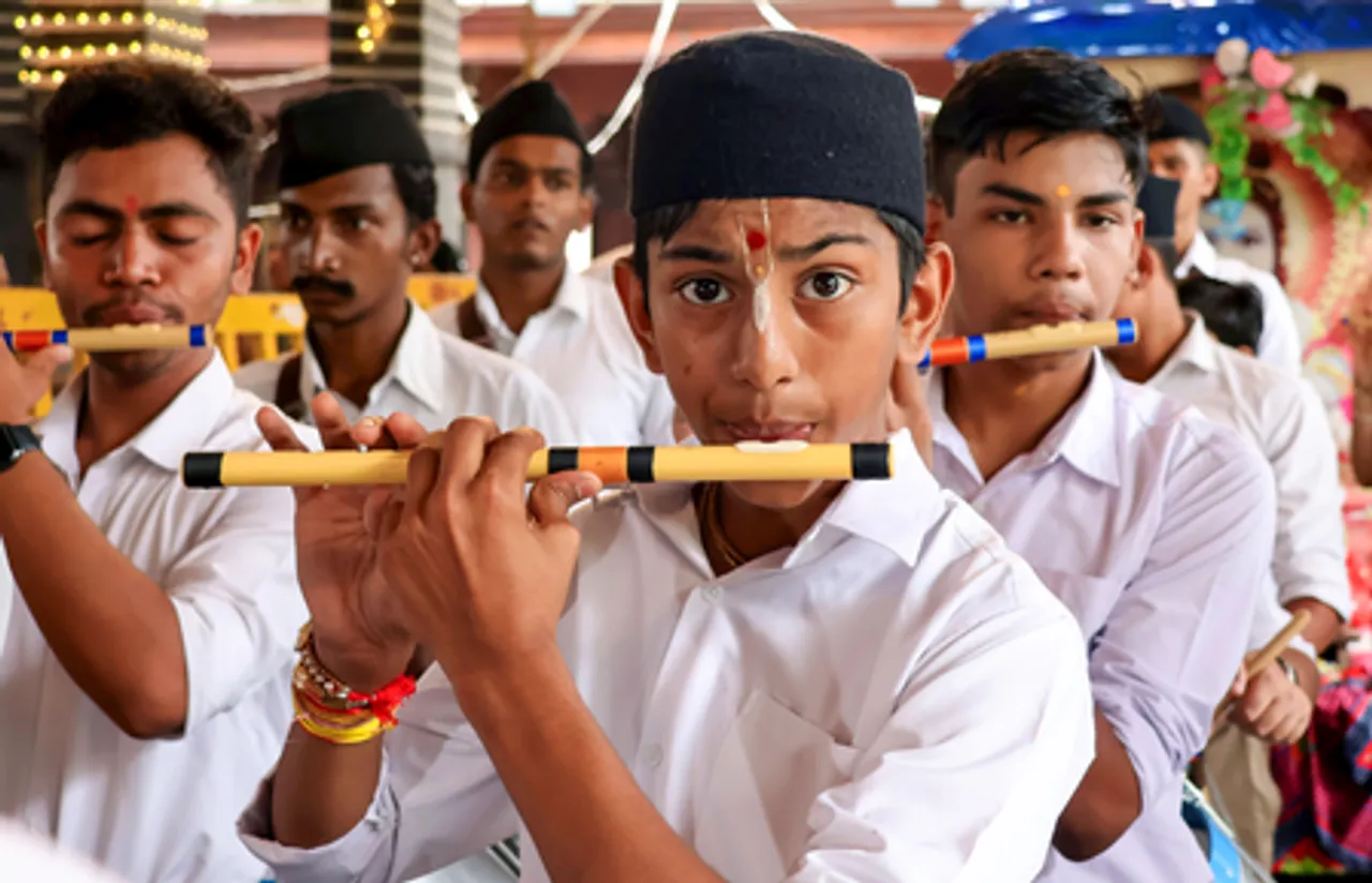 Indore: RSS volunteers perform ‘Ghosh Vadan’ on Krishna Janmashtami