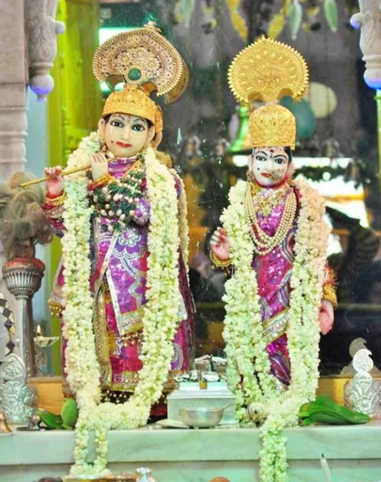 मध्य प्रदेश : जन्माष्टमी पर 'गोपाल मंदिर' में करोड़ों रुपए के आभूषणों से सजते हैं 'श्रीकृष्ण,' 24 घंटे देते हैं दर्शन