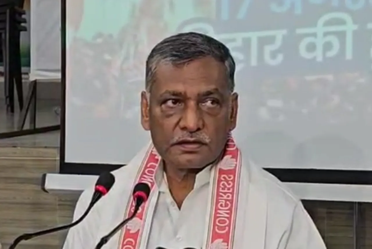 एसआईआर में मतदाताओं के साथ अन्याय होता रहा, लेकिन भाजपा और नीतीश कुमार चुप रहे: अखिलेश सिंह