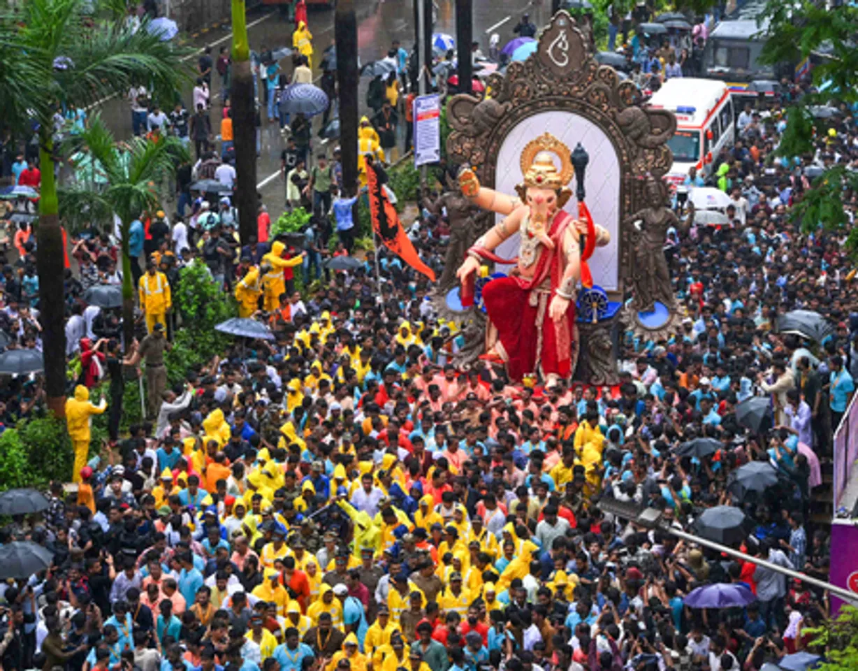 Mumbai: Chinchpokli’s Chintamani arrives for Ganesh Chaturthi