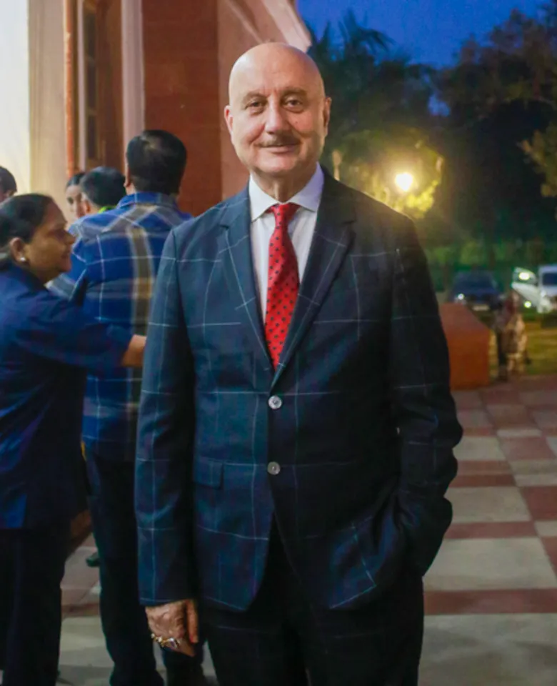 सफलता हो या असफलता, महत्वपूर्ण है साहस के साथ आगे बढ़ना : अनुपम खेर