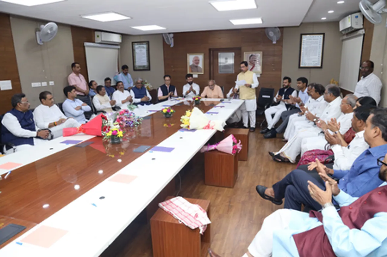 एनडीए के घटक दलों ने सीपी राधाकृष्णन का किया स्वागत, समर्थन देने की घोषणा की