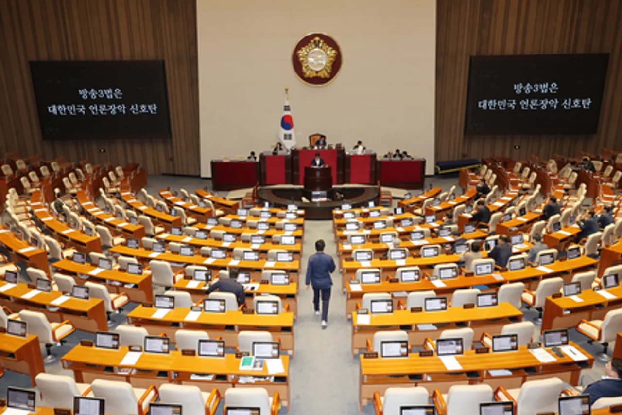 South Korea: Ruling, main opposition parties gear for clash over contentious broadcasting bill