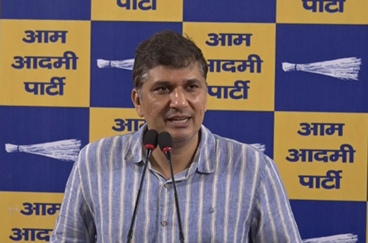 आवारा कुत्तों पर सुप्रीम कोर्ट के फैसले पर ‘आप’ नेता सौरभ भारद्वाज ने कहा, ‘एमसीडी को अपने काम में सुधार लाना होगा’