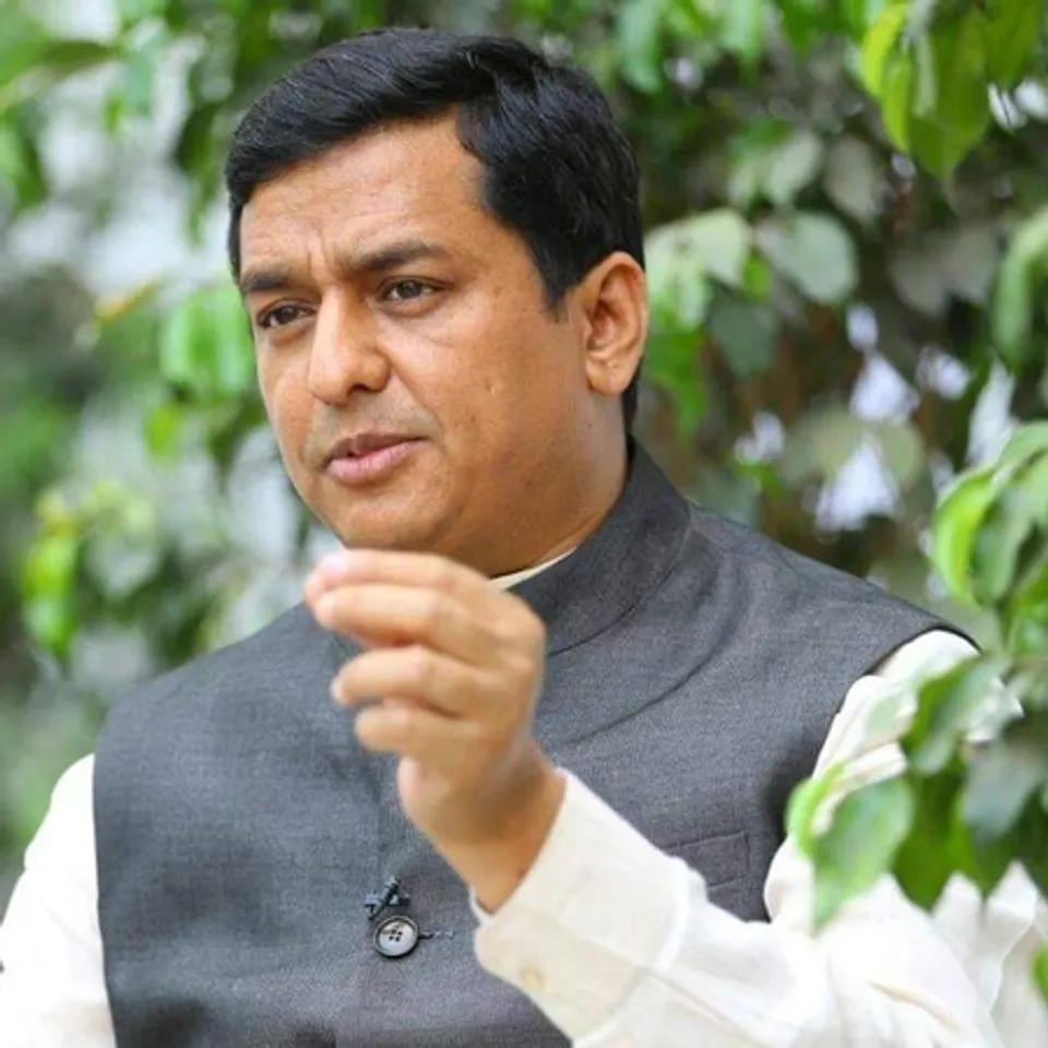 गढ़वाल से यूएई भेजी गई सेब की पहली खेप, अनिल बलूनी ने पीयूष गोयल का जताया आभार