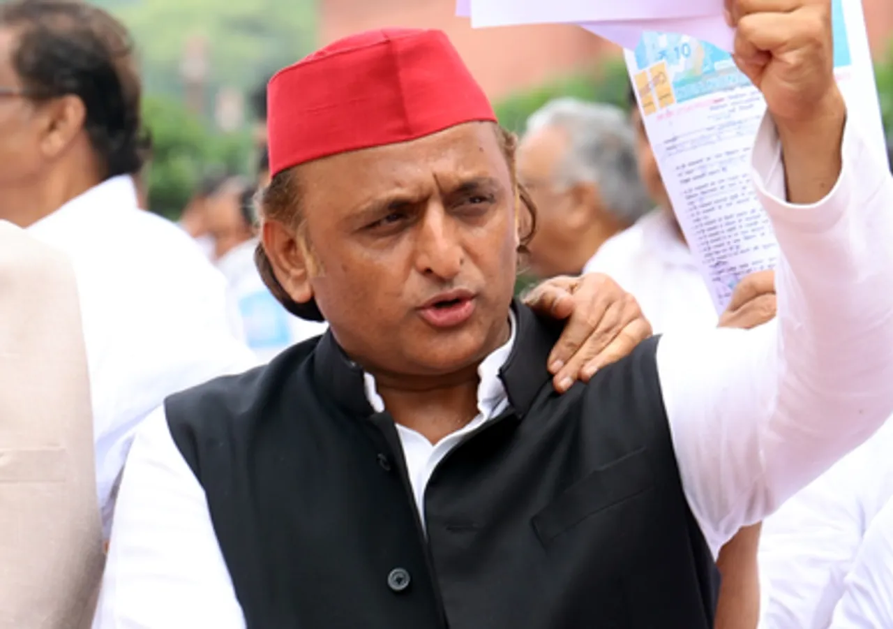 भाजपा-चुनाव आयोग-अधिकारी की ‘घपला तिकड़ी’ मिलकर कर रही ‘वोट-डकैती’: अखिलेश यादव