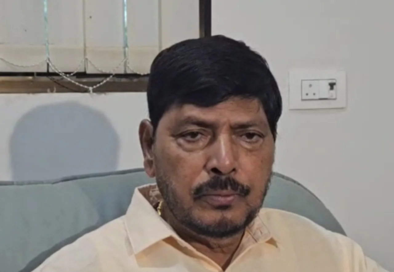 केंद्रीय मंत्री रामदास आठवले ने कहा, ठाकरे ब्रांड ध्वस्त हुआ