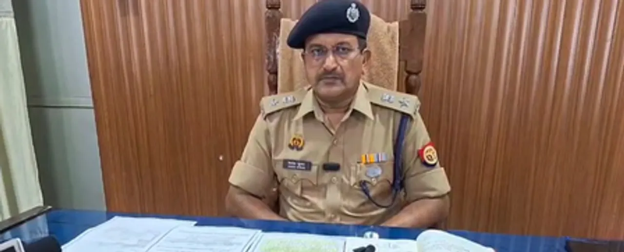 कन्नौज में साइबर ठगों का भंडाफोड़, 10 गिरफ्तार, भारी मात्रा में नकदी और सामान बरामद