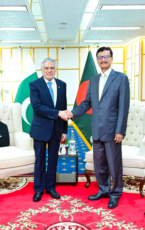 Pak Foreign Minister in Bangladesh, says 1971 genocide issue resolved long time ago