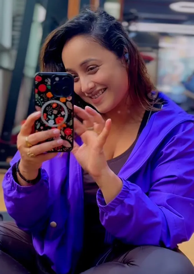सलमान खान-माधुरी दीक्षित के गाने पर रानी चटर्जी ने बनाई मिरर वीडियो, फैंस का खींचा ध्यान