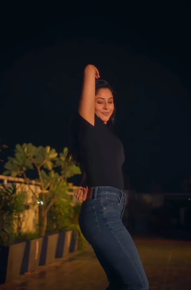 'वैन एंड वेयर' पर थिरकीं शहनाज, 'इक्क कुड़ी' के गाने पर डांस वीडियो किया शेयर
