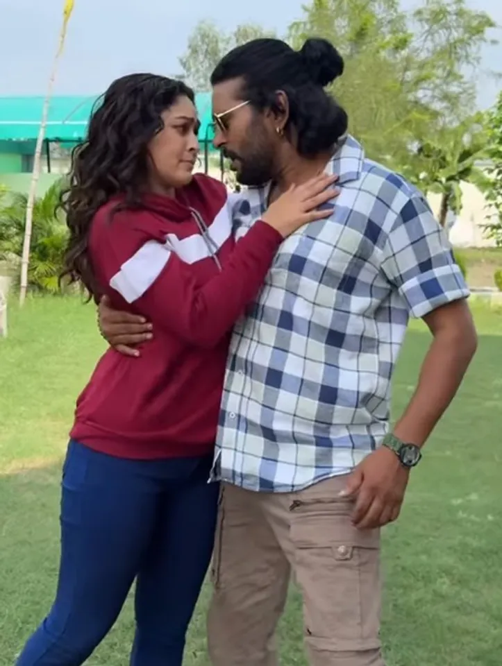 'झुलनी' पर भोजपुरी एक्ट्रेस सपना चौहान का धमाकेदार डांस, एक्सप्रेशन और स्टेप्स से लूटी महफिल