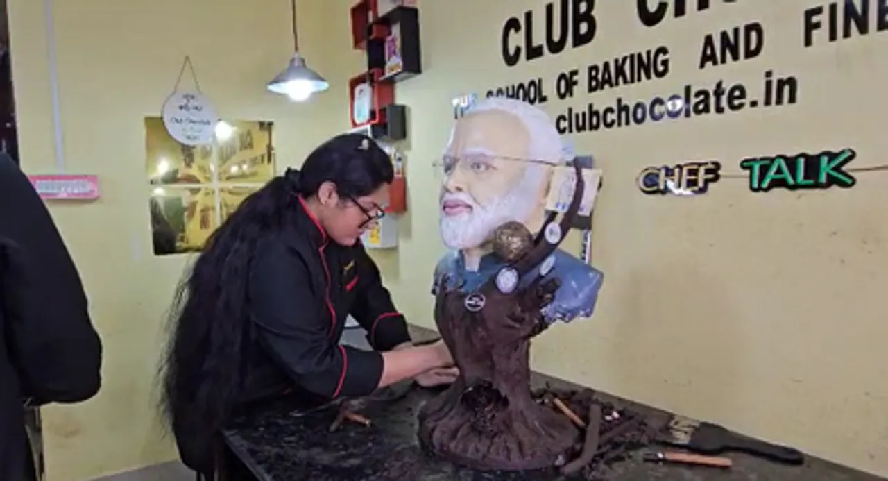 ओडिशा : क्लब चॉकलेट ने प्रधानमंत्री मोदी की भारत की पहली चॉकलेट मूर्ति बनाई