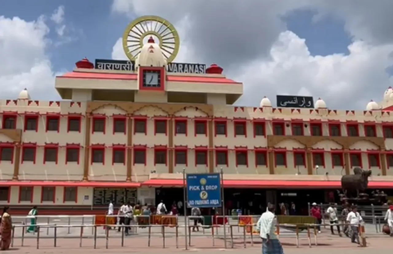 वाराणसी कैंट रेलवे स्टेशन सौर ऊर्जा से जगमगाएगा
