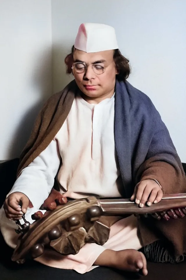 काजी नजरुल इस्लाम: वो कवि जो बगावत की आवाज बना, कामरेड से कवि और कवि से विद्रोही