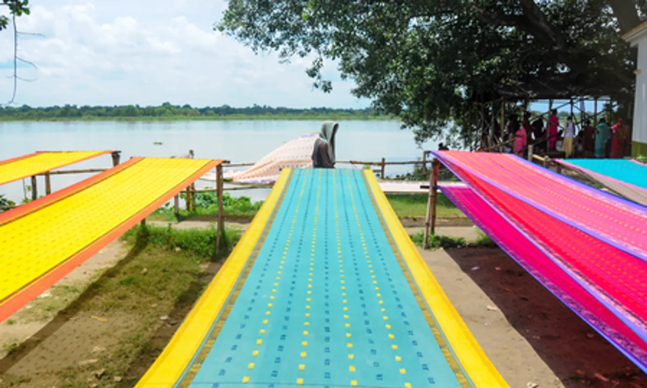 Nadia: Handloom Sarees Dry by Riverside