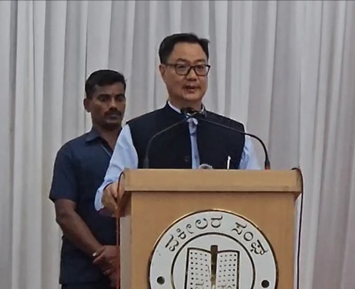 भारत की प्रणाली विधायी, कार्यपालिका और न्यायिक कार्यों का अनूठा संयोजन : किरेन रिजिजू