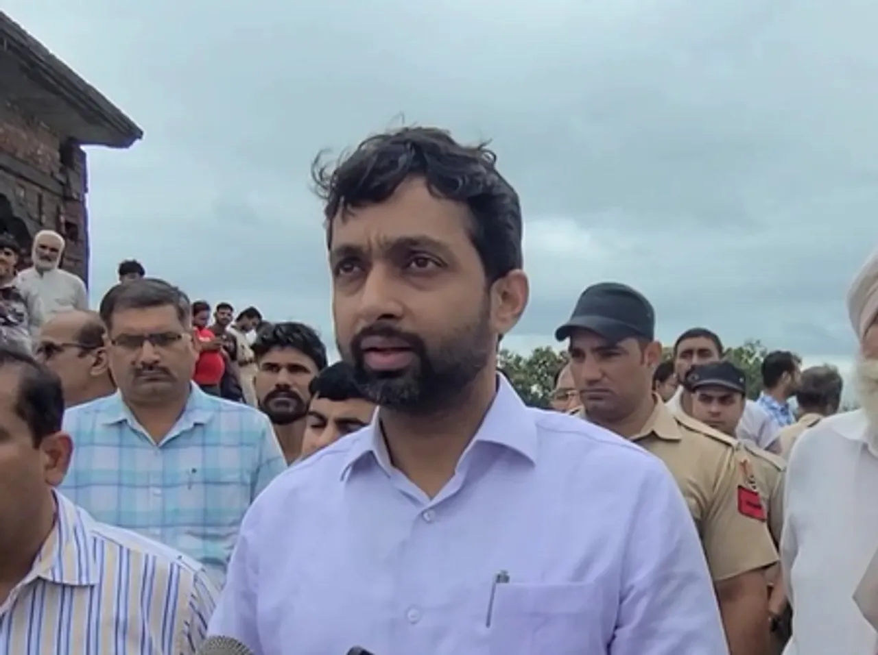 हरियाणा :  यमुना नदी में लकड़ी पकड़ने गया युवक लापता, पुलिस और प्रशासन ने जारी की चेतावनी