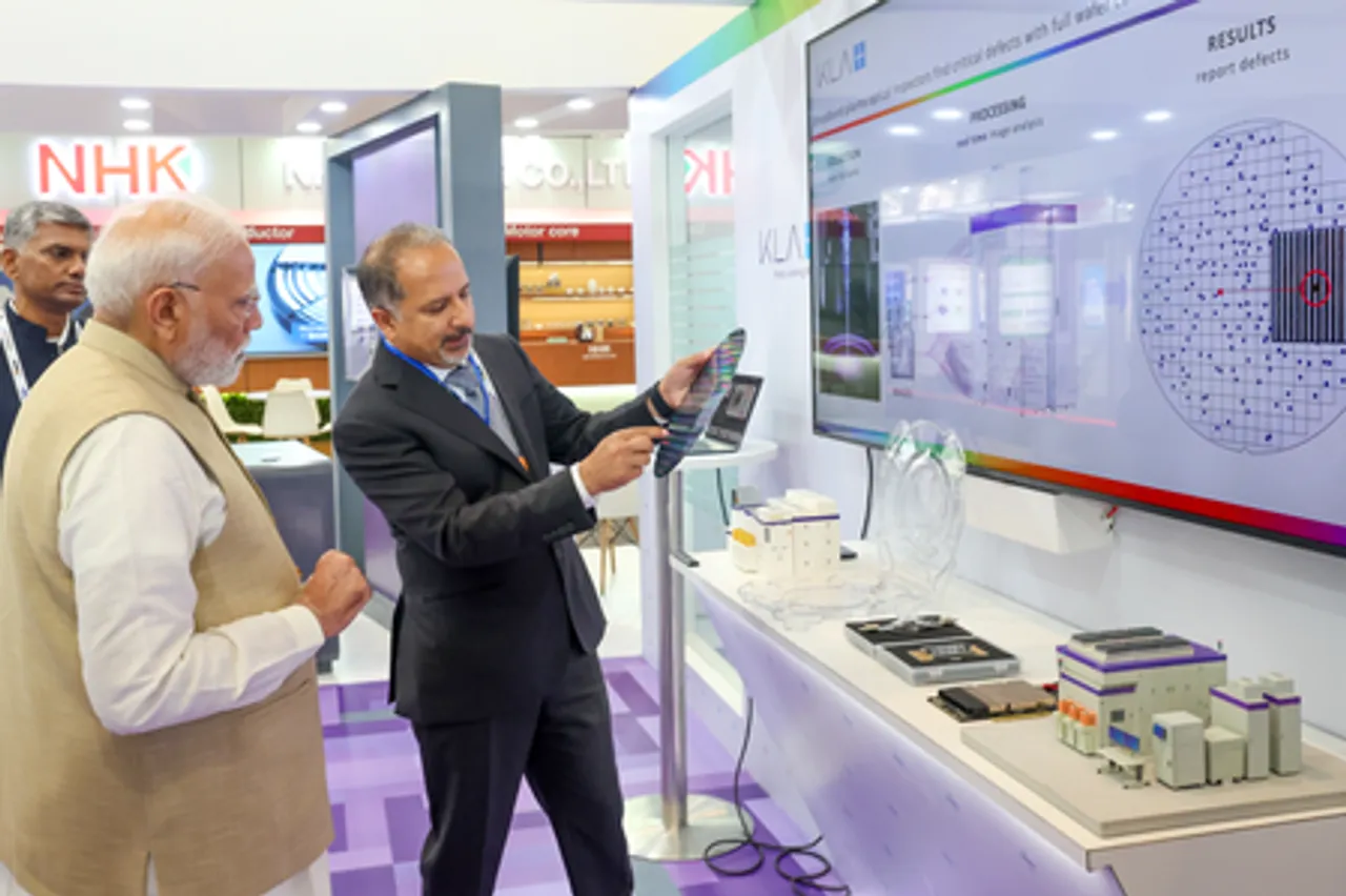 New Delhi: PM Modi at Semicon India Exhibition 2025