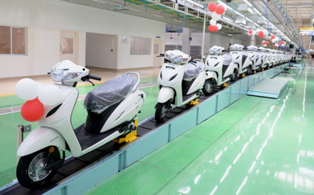2-wheeler segment logs strong growth in Aug driven by robust exports, domestic recovery