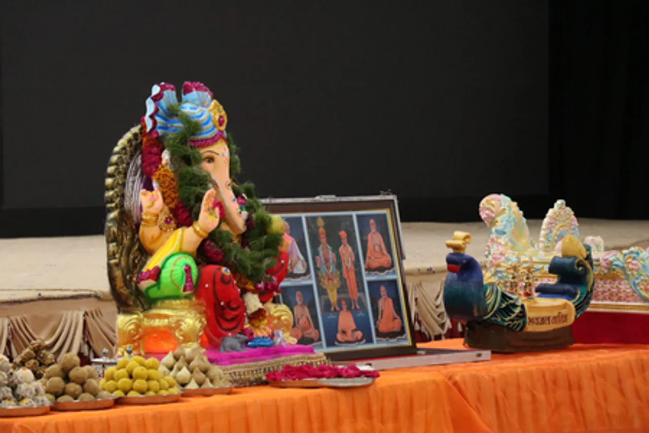 नई दिल्‍ली : अक्षरधाम मंदिर में जल-झूलनी और गणपति विसर्जन महोत्सव मनाया गया