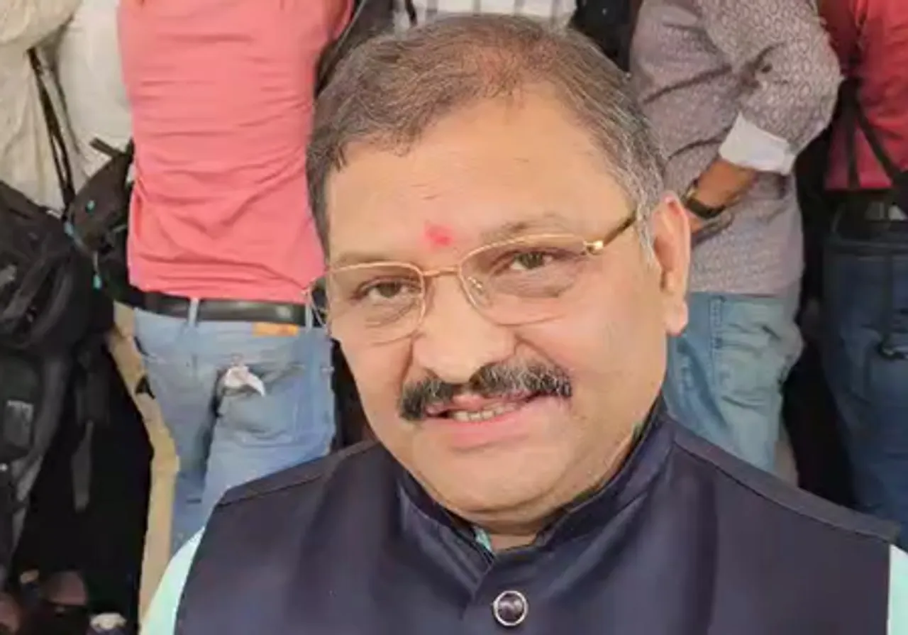 पीएम मोदी के खिलाफ आपत्तिजनक बयान, कांग्रेस को देश माफ नहीं करेगा: संतोष पांडे
