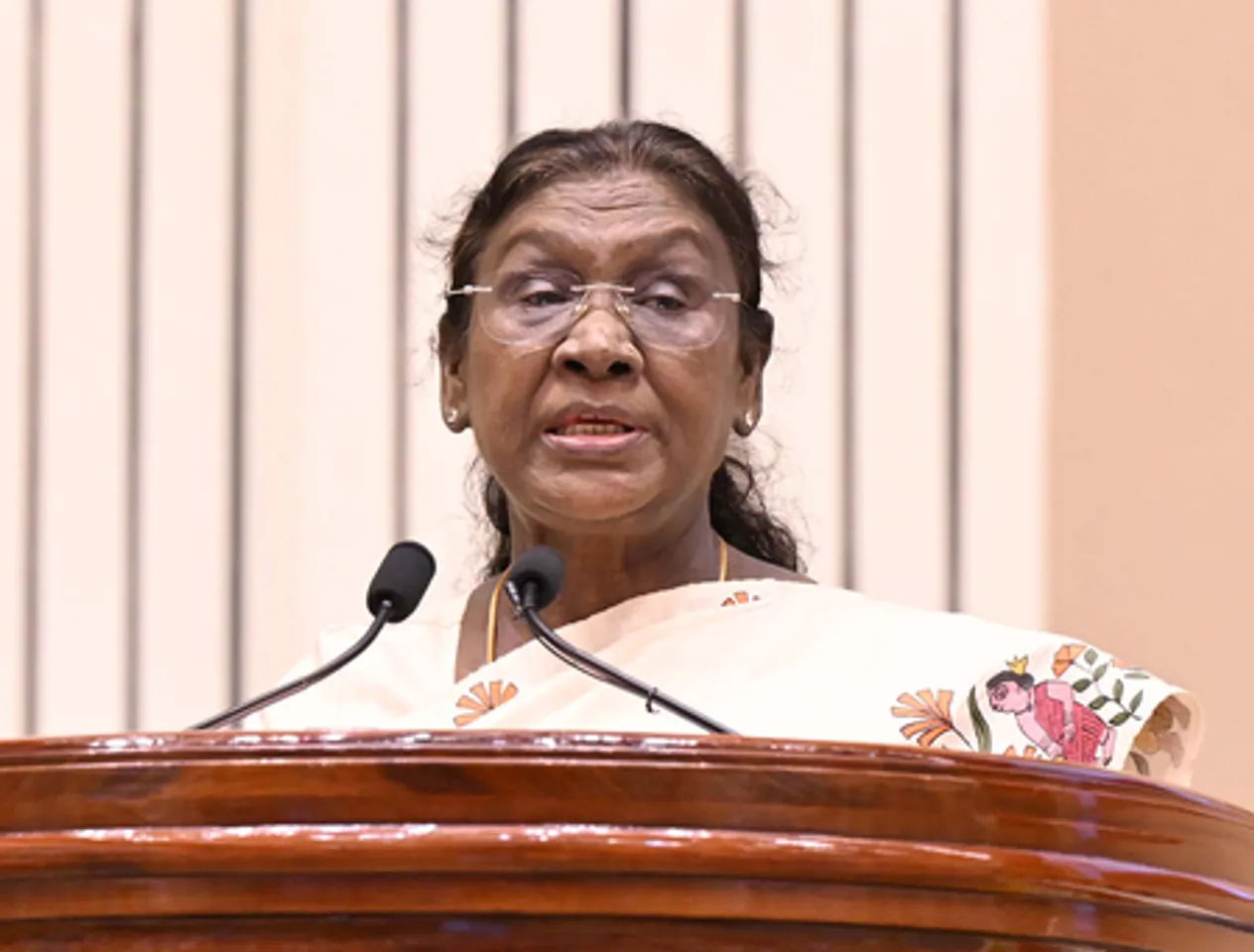 New Delhi: President Murmu Honours Teachers at National Awards 2025