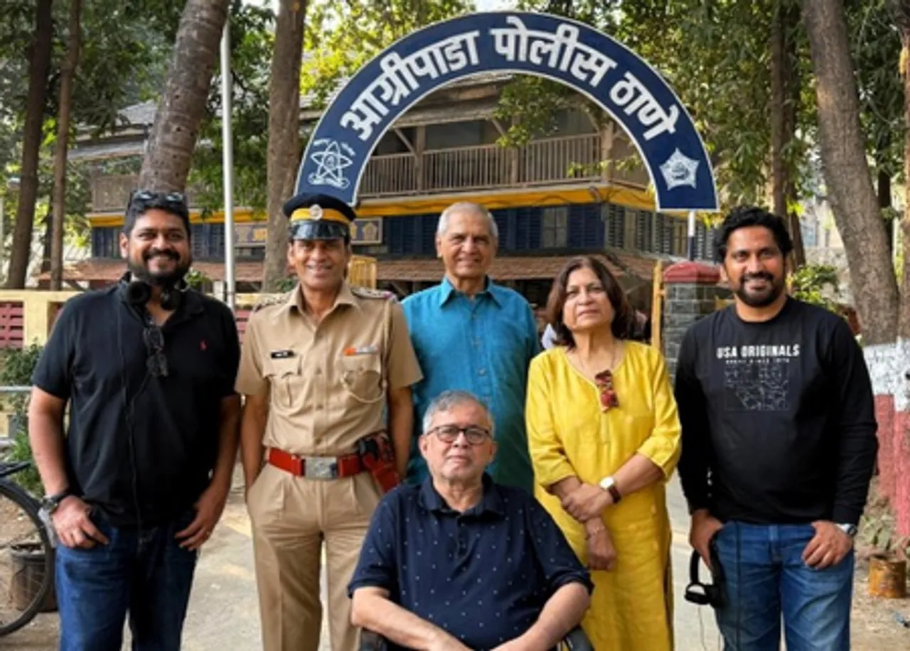 कहानी के नायक इंस्पेक्टर मधुकर जेंडे से मिले पर्दे के हीरो मनोज बाजपेयी, ओम राउत ने साझा की यादगार मुलाकात