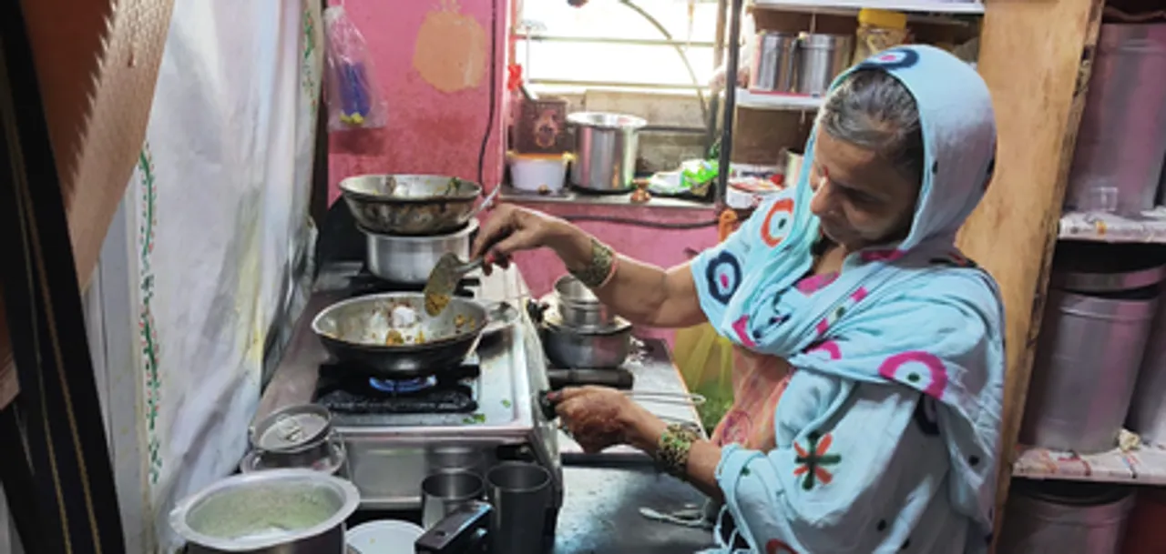 महाराष्ट्र : उज्ज्वला योजना ने बदली महिलाओं की जिंदगी, धुएं से निजात और बीमारियों से मिल रही मुक्ति