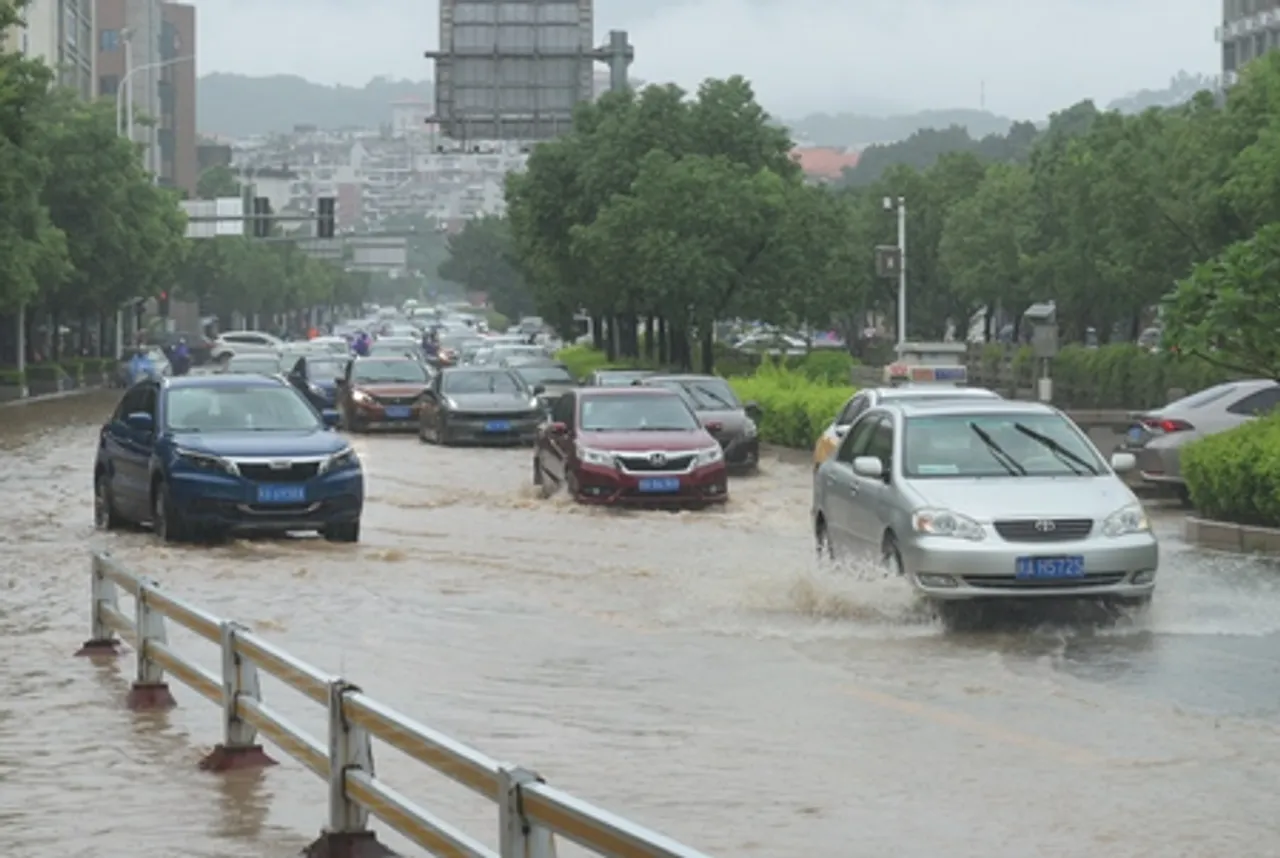Typhoon Tapah makes landfall in south China, over 41,000 evacuated