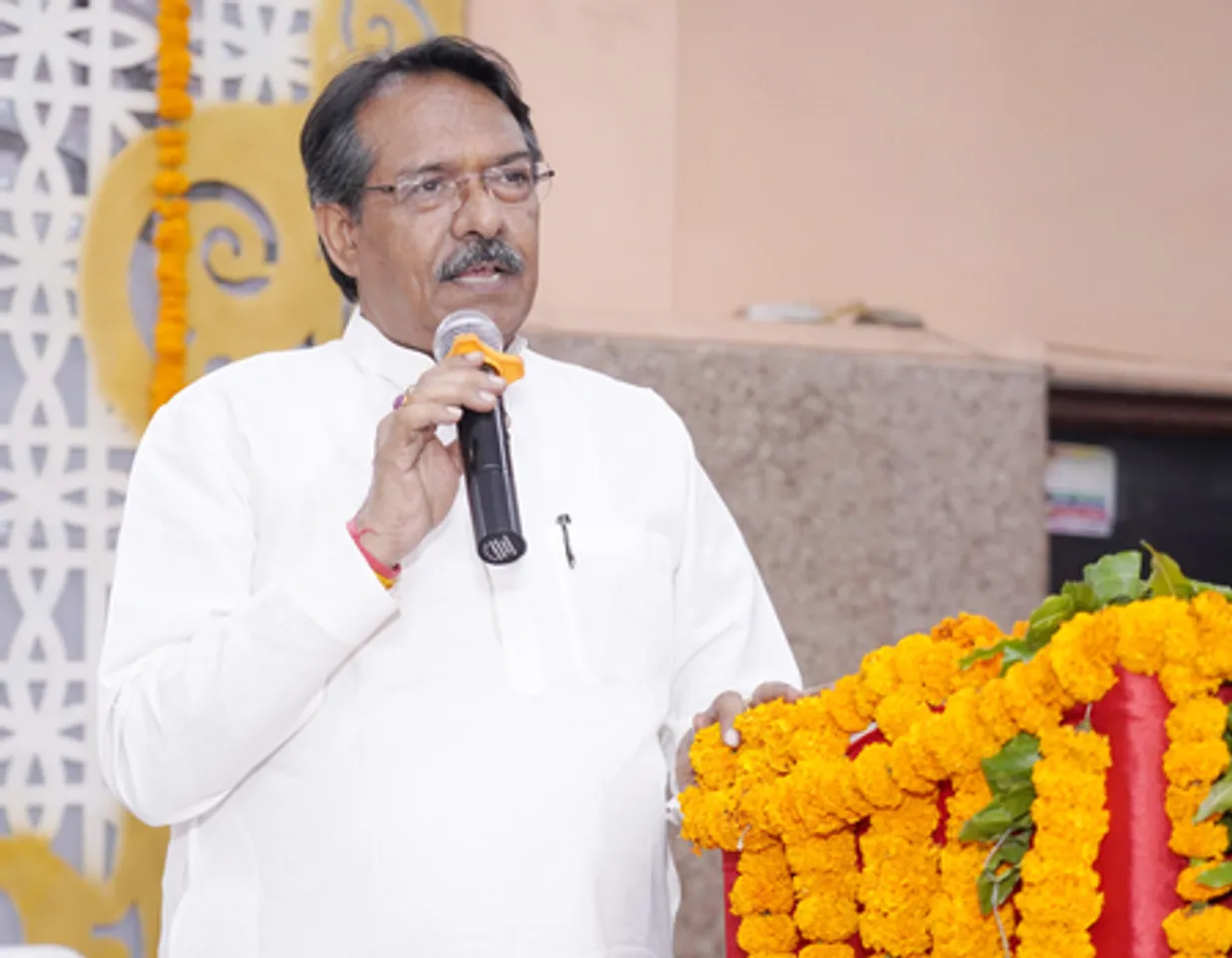 मल्लिकार्जुन खड़गे के बयान पर हर्ष मल्होत्रा का पलटवार, कहा- 'कांग्रेस करें अपनी चिंता, जनता मोदी सरकार के साथ'