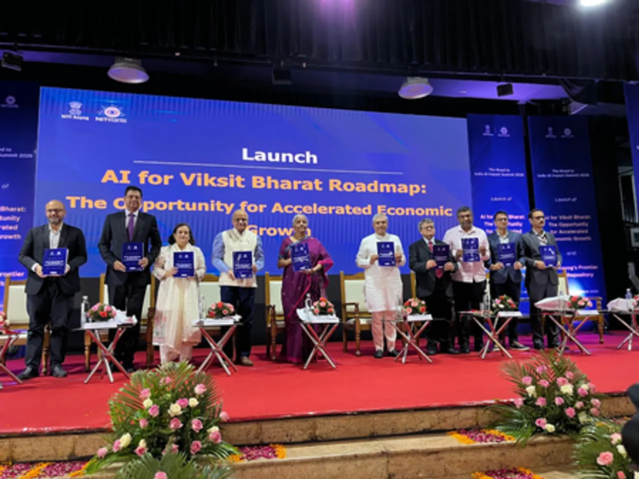 हमारा उद्देश्य एआई को जिम्मेदारी से अपनाने में नेतृत्वकारी भूमिका निभाना : वित्त मंत्री