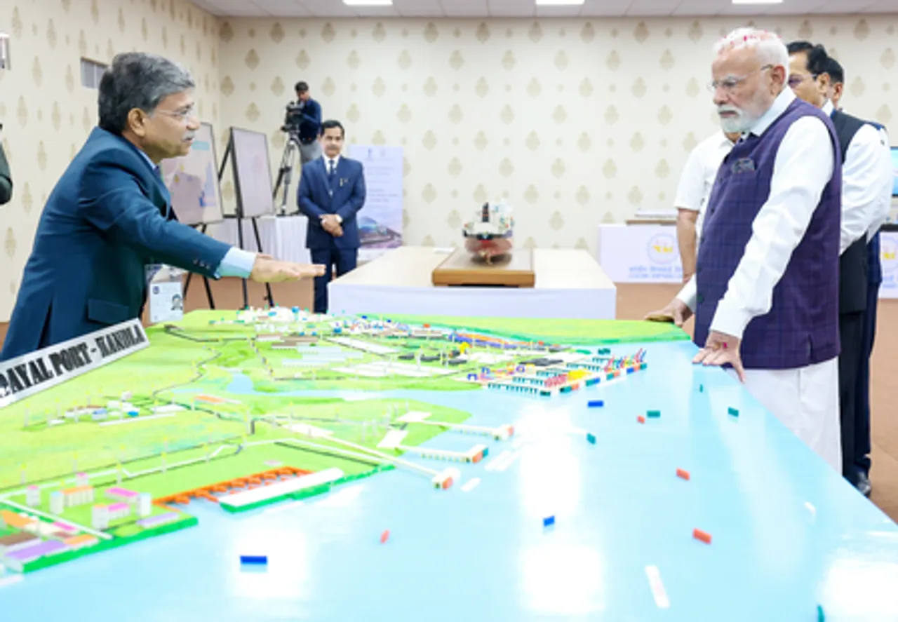 Bhavnagar: PM Modi Visits Maritime Sector Exhibition