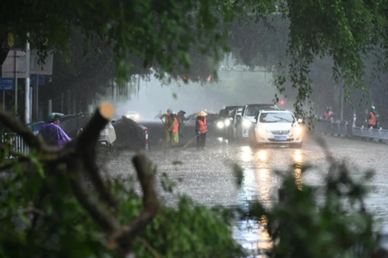 Typhoon Matmo leaves 8 dead in Vietnam