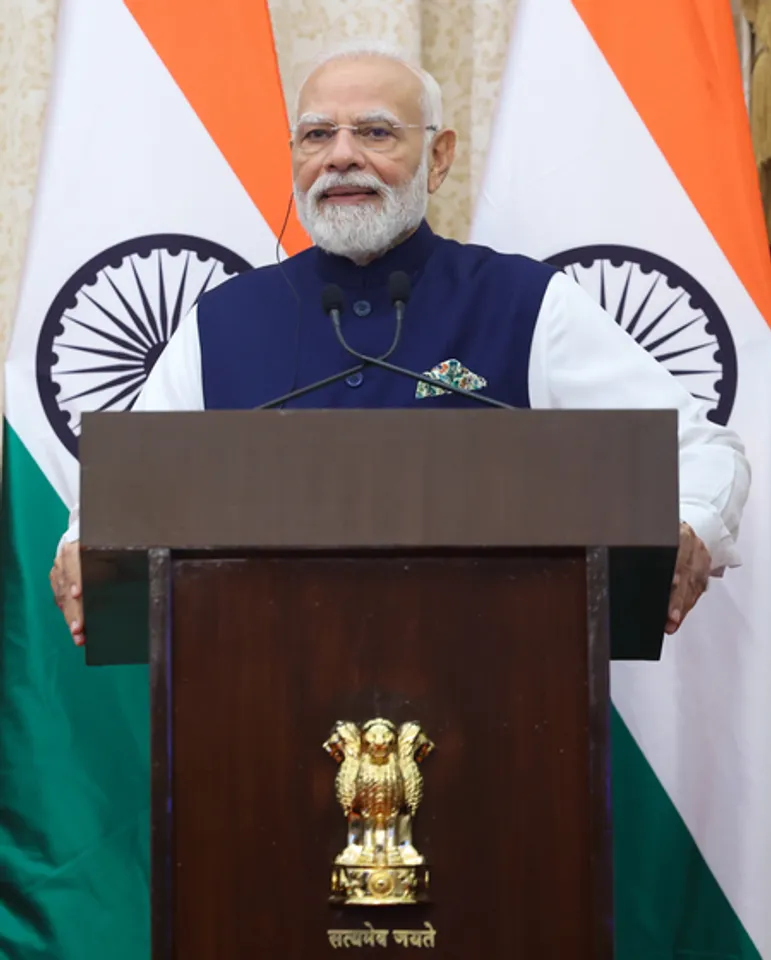 Mumbai: PM Modi holds joint press meet with UK PM Keir Starmer