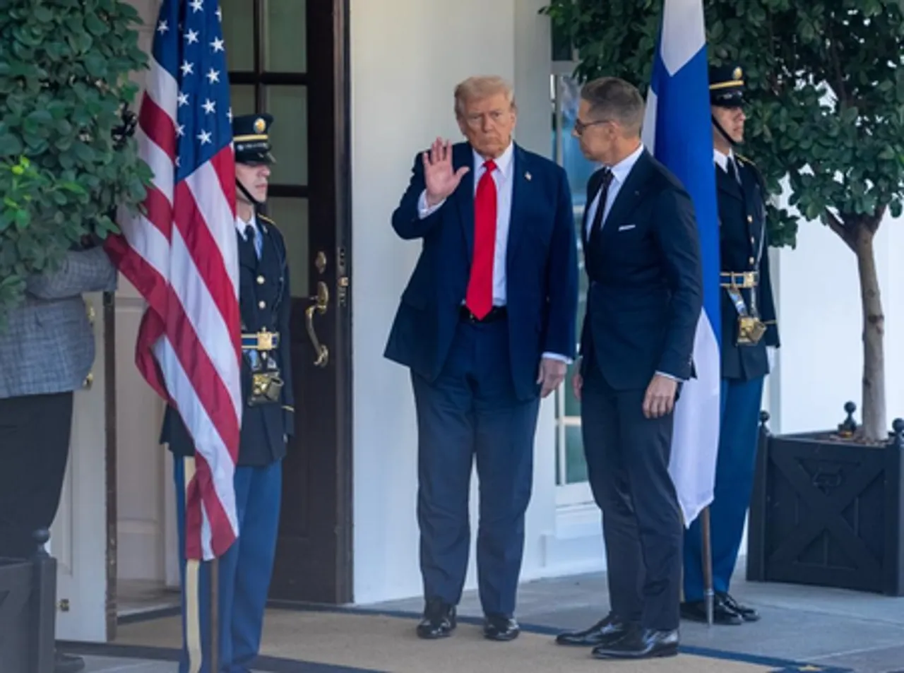 Trump suggests expelling Spain from NATO