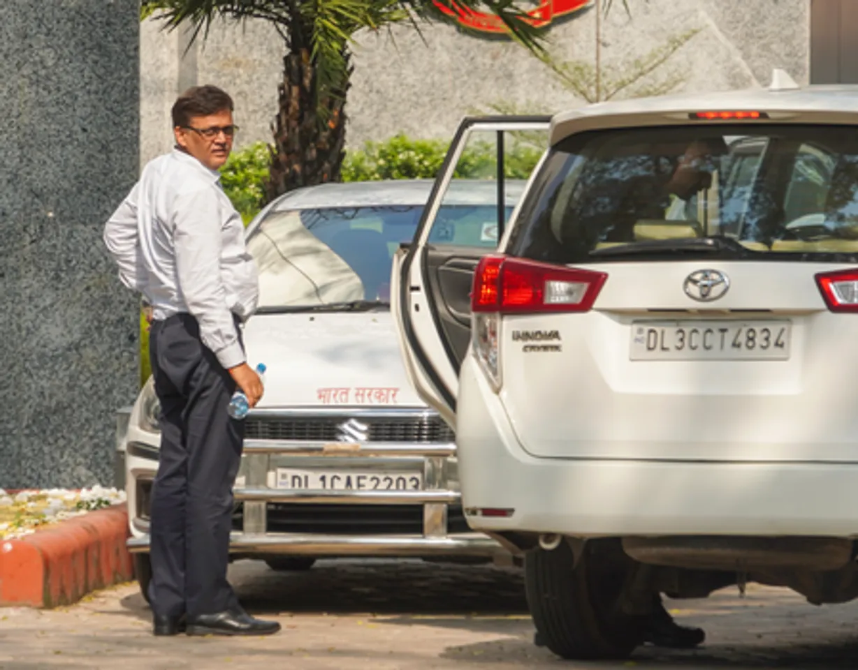 New Delhi: Reliance Power CFO Brought to ED