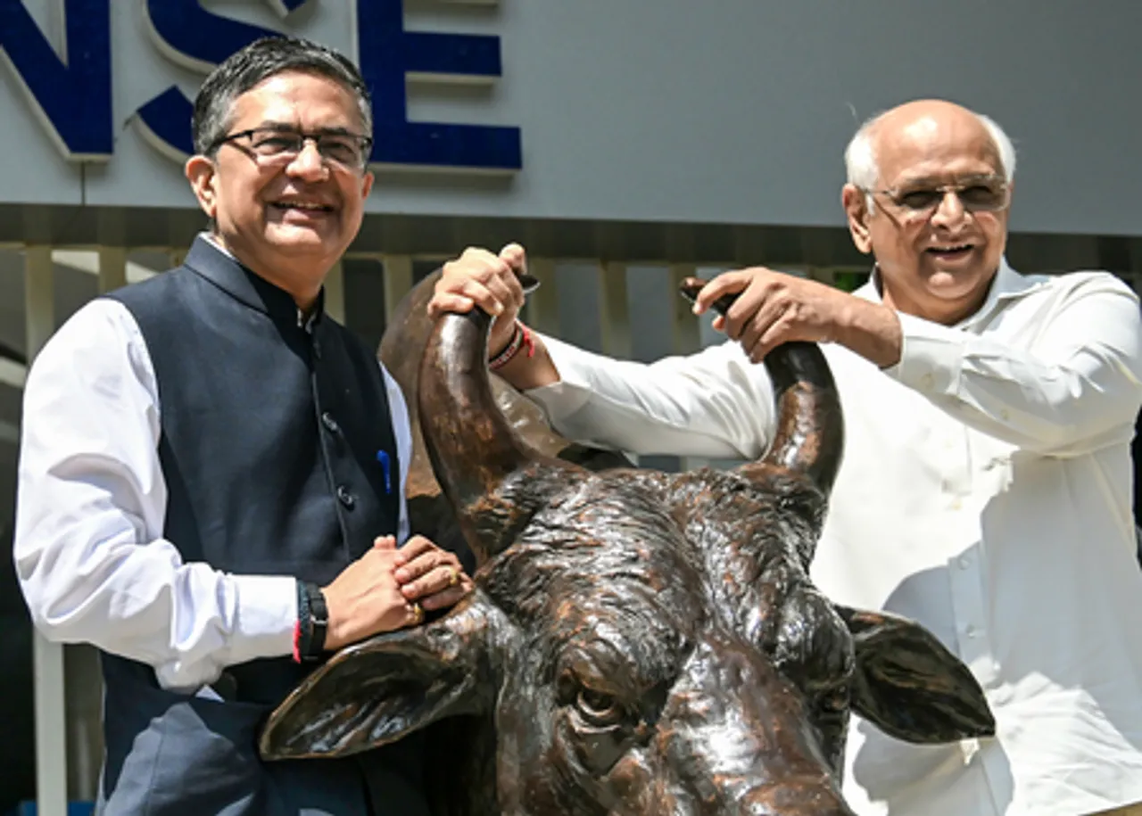 Mumbai: Bhupendra Patel at Surat Municipal Green Bond Listing