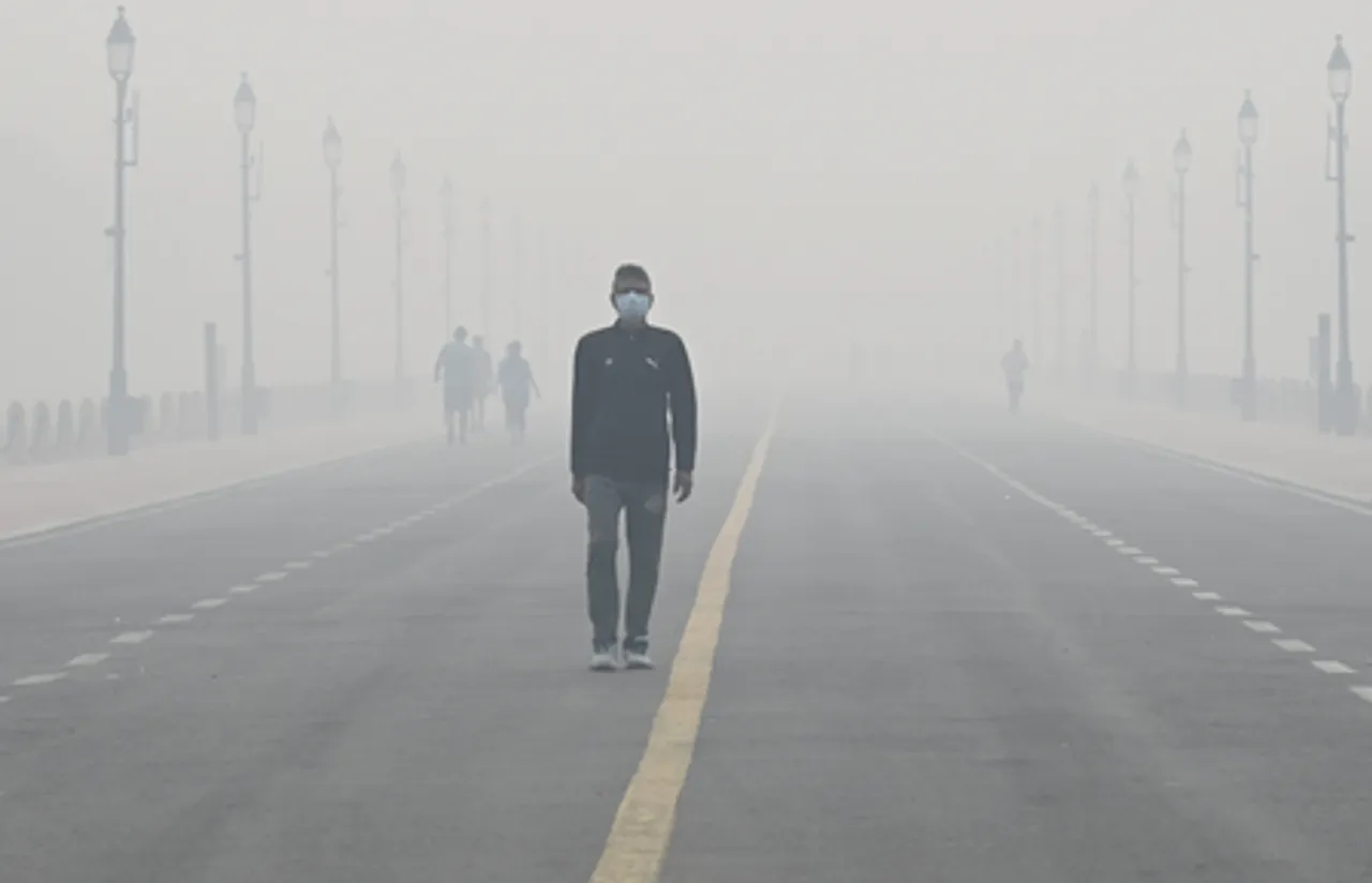Smog Engulfs New Delhi
