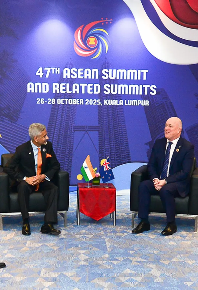 EAM Jaishankar, New Zealand PM Luxon discuss bilateral ties, Indo-Pacific security in Malaysia