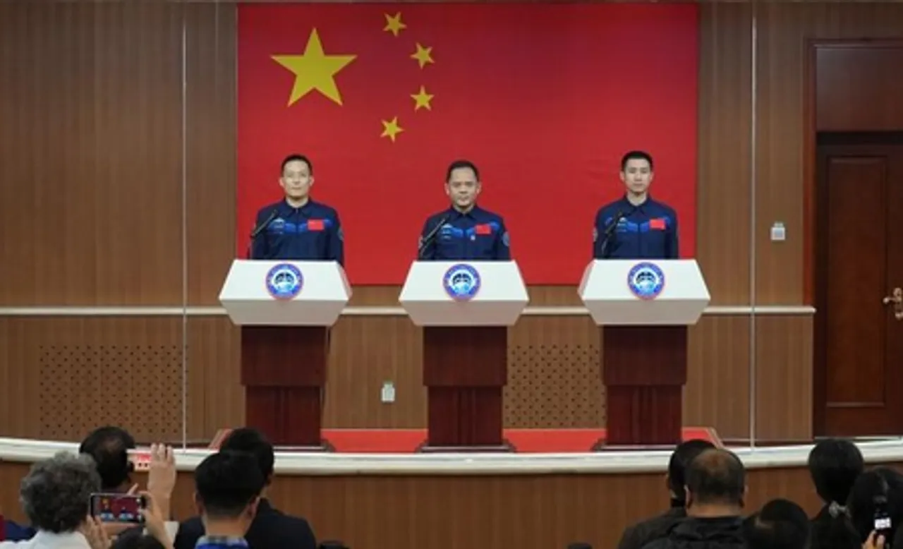 चीन शेनचो-21 मानवयुक्त अंतरिक्ष यान प्रक्षेपित करेगा