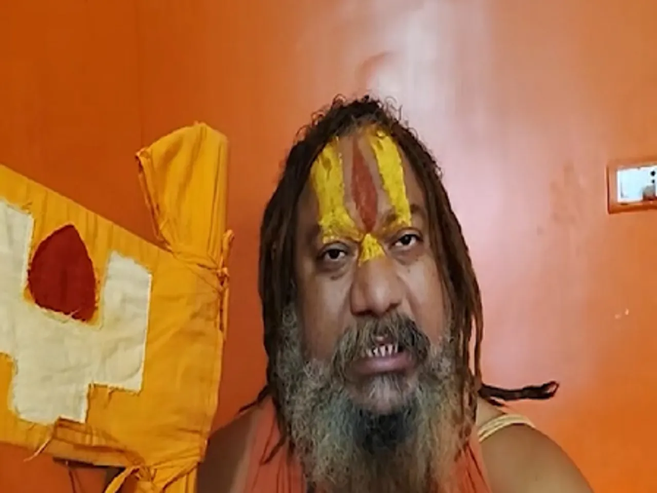 अमेरिकी उपराष्ट्रपति जेडी वेंस के अपनी हिंदू पत्नी को लेकर दिए बयान पर भड़का संत समाज