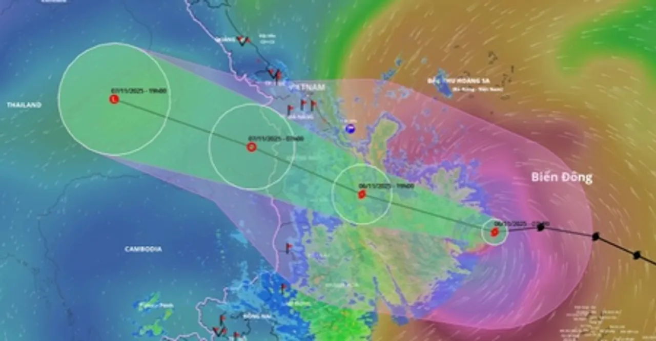 फिलीपींस में तबाही मचाने के बाद वियतनाम की ओर पूरी ताकत से बढ़ा तूफान 'कलमेगी', बाढ़ का खतरा